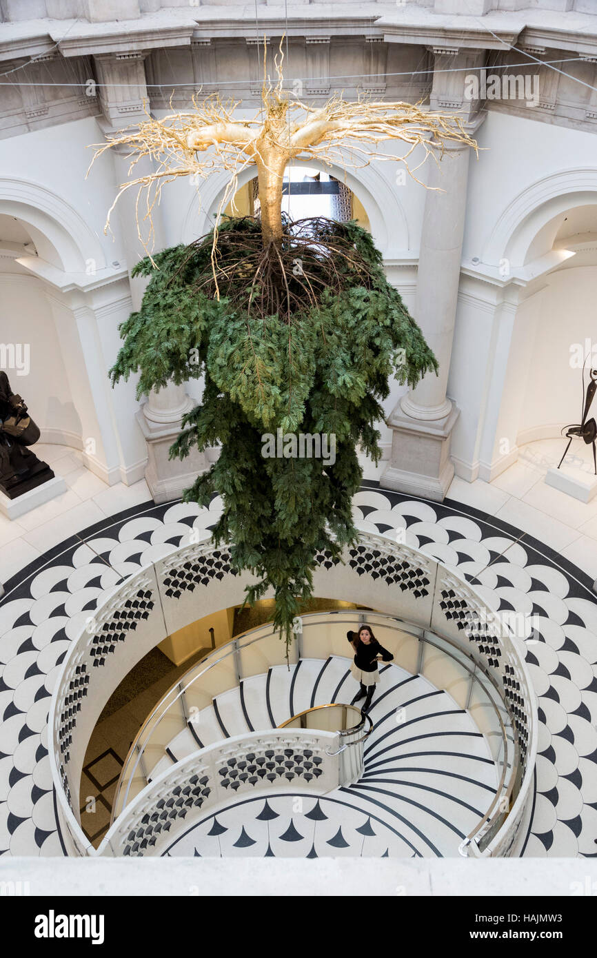 London, UK. 1 December 2016. Tate Britain unveils a Christmas tree by
