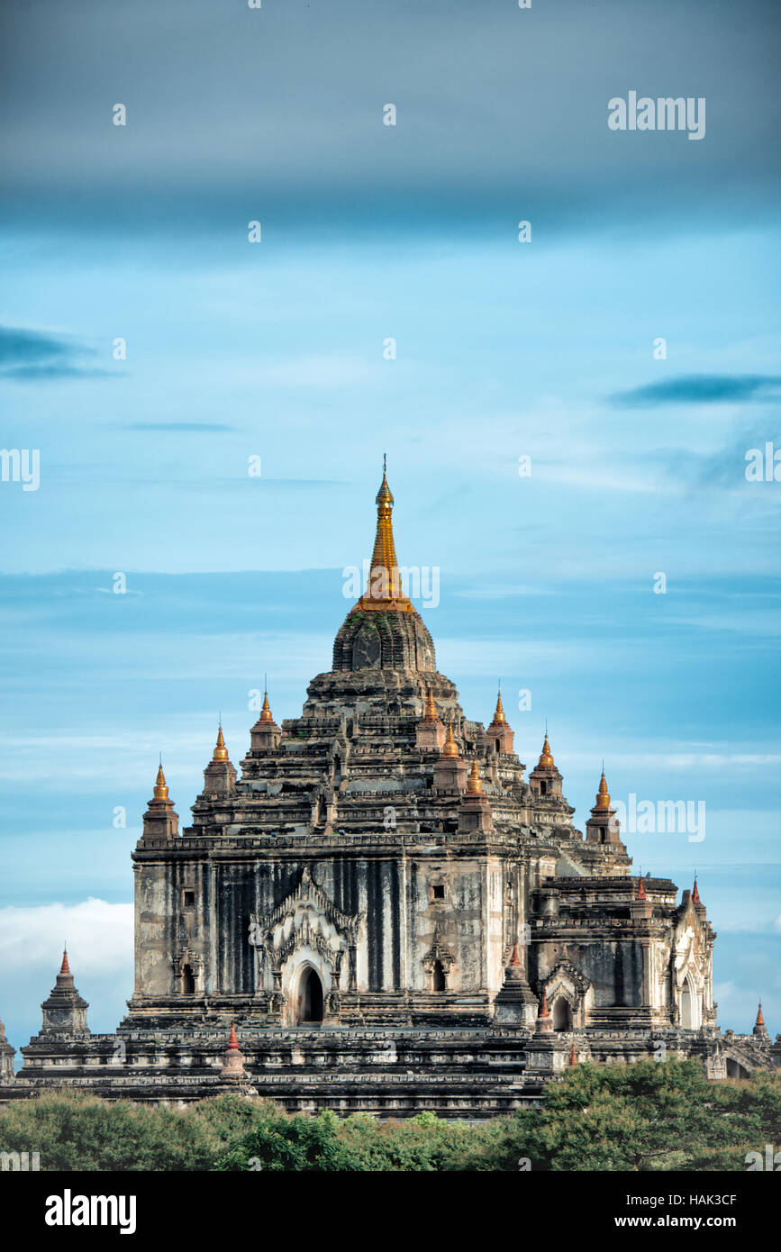 Thatbyinnyu Temple Ancient Bamar Architecture Bagan Myanmar // BAGAN ...