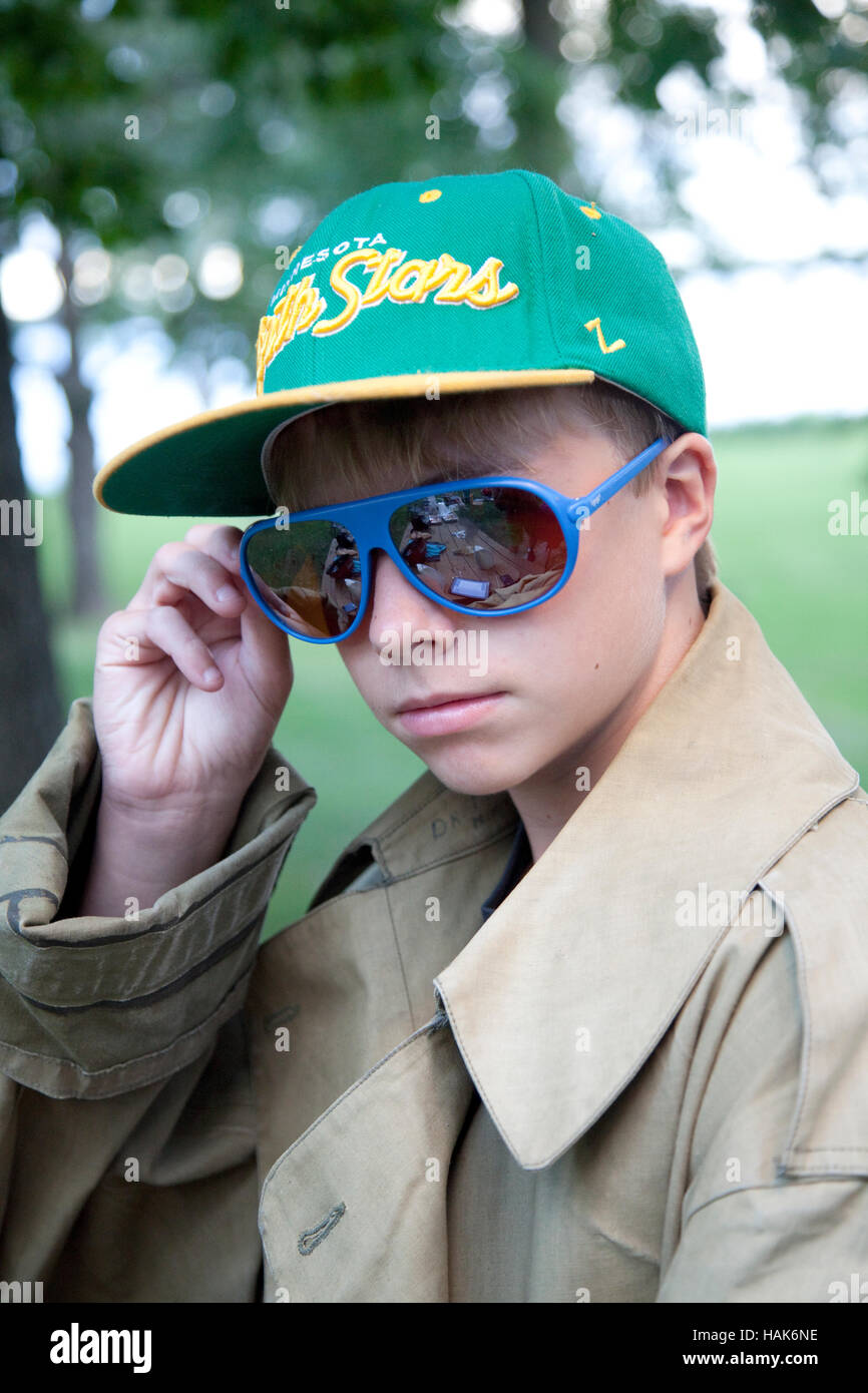 Teenage boy cap sunglasses hi-res stock photography and images - Alamy