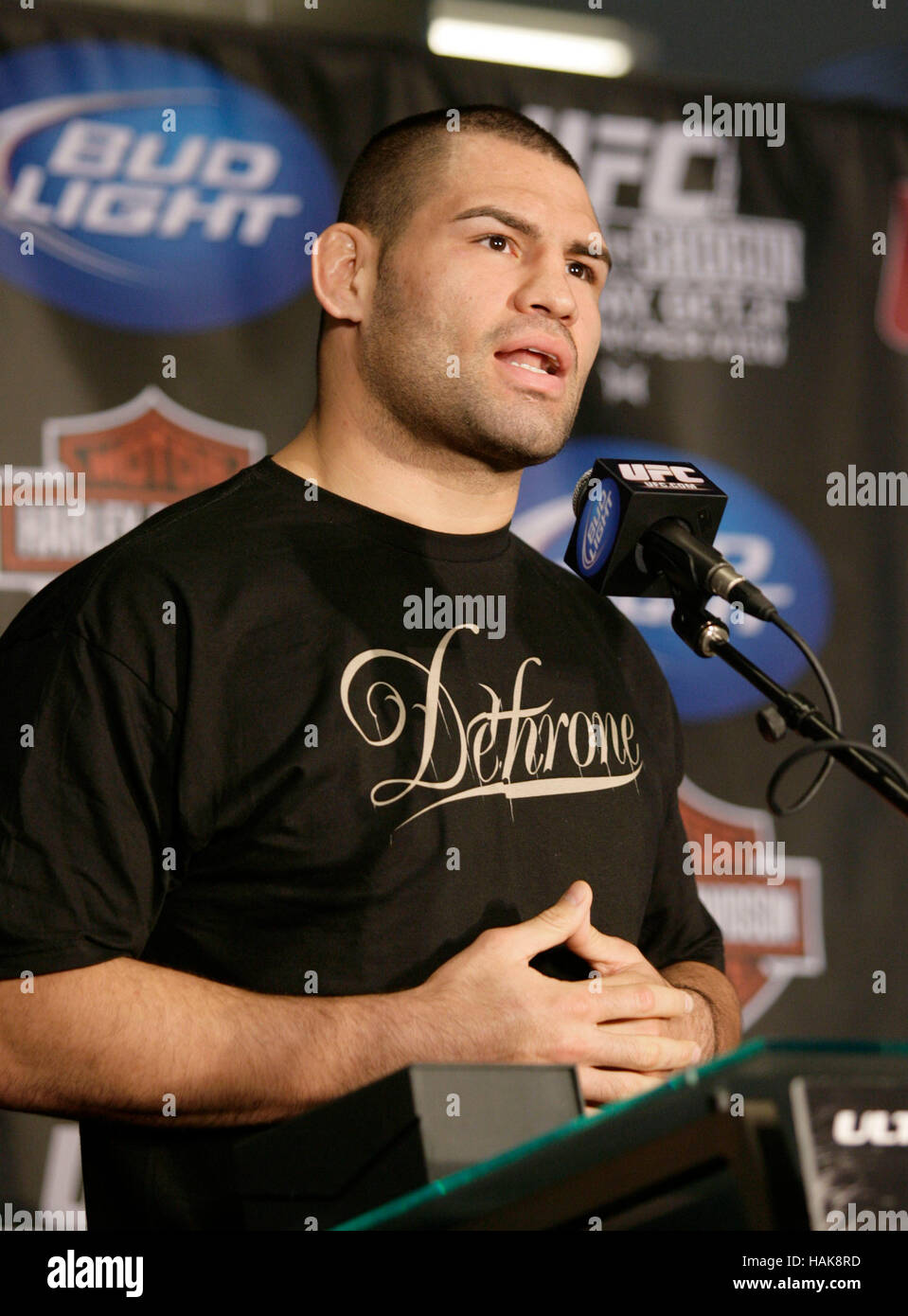 Cain velasquez ufc hires stock photography and images Alamy
