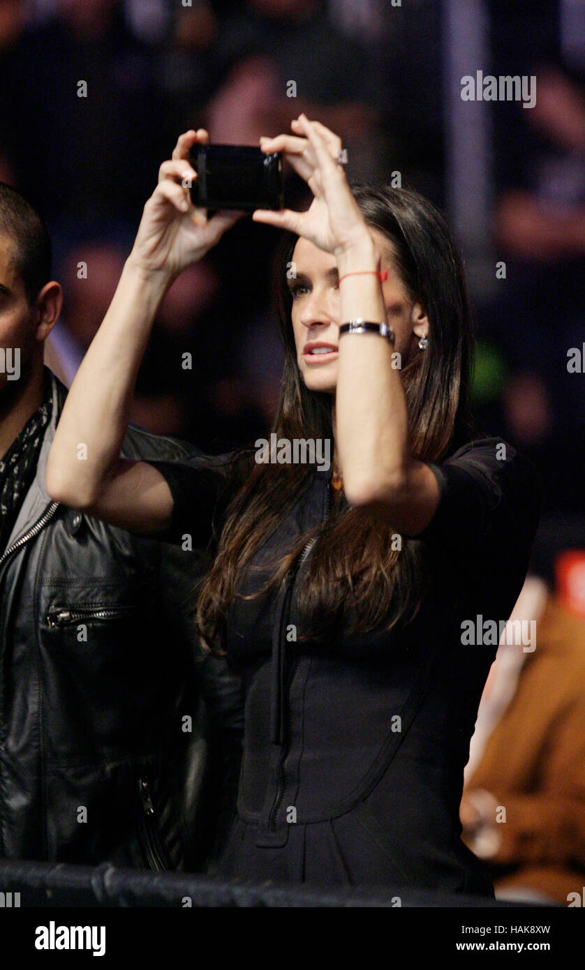 Demi Moore at UFC 104 at the Staples Center in Los Angeles, California