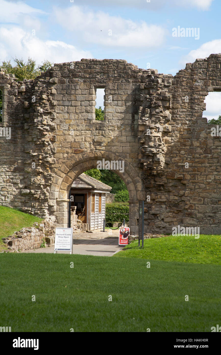 Barnard Castle the entrance gate above The River Tees Barnard Castle