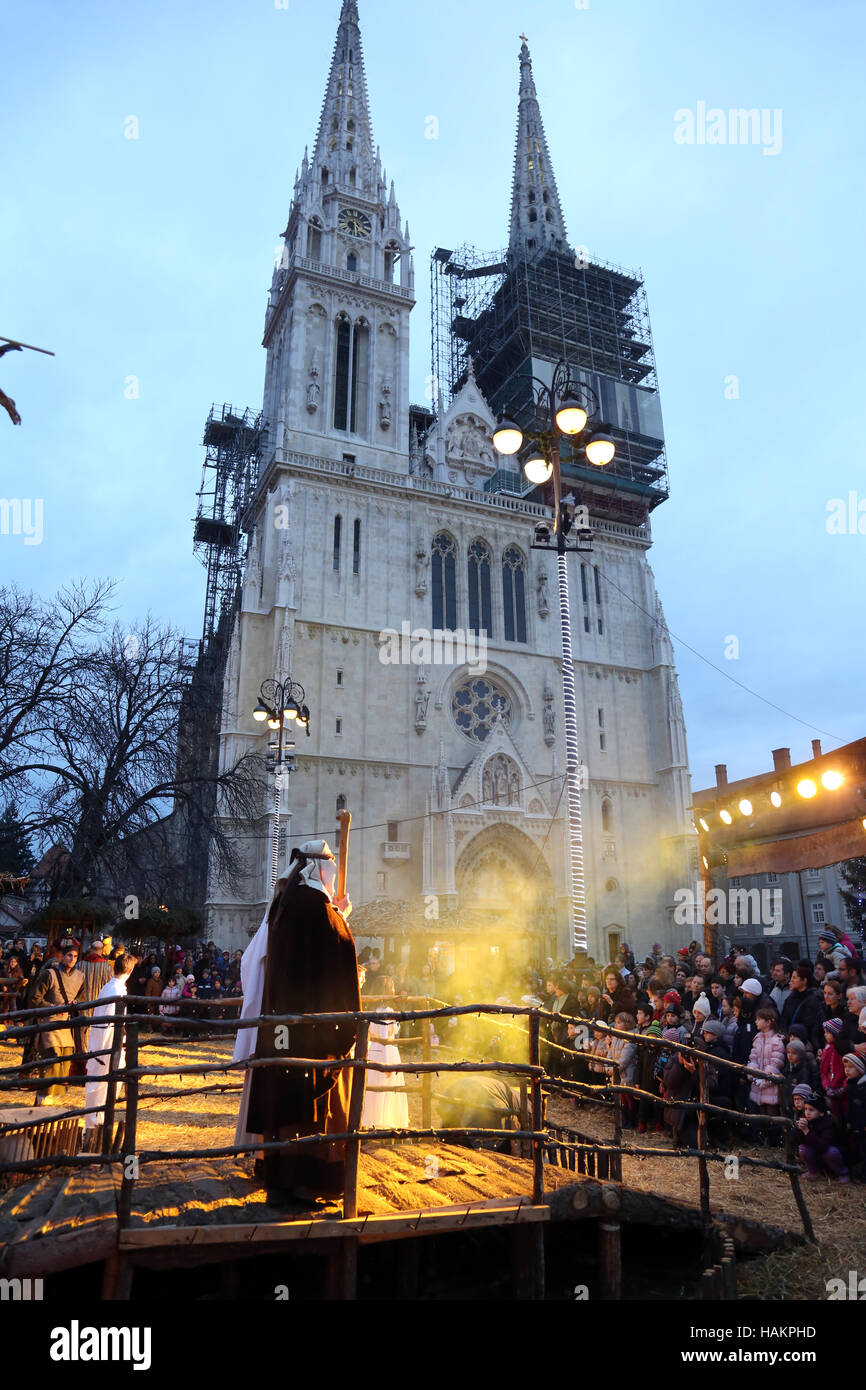Live Christmas nativity scene in Zagreb, Croatia Stock Photo - Alamy