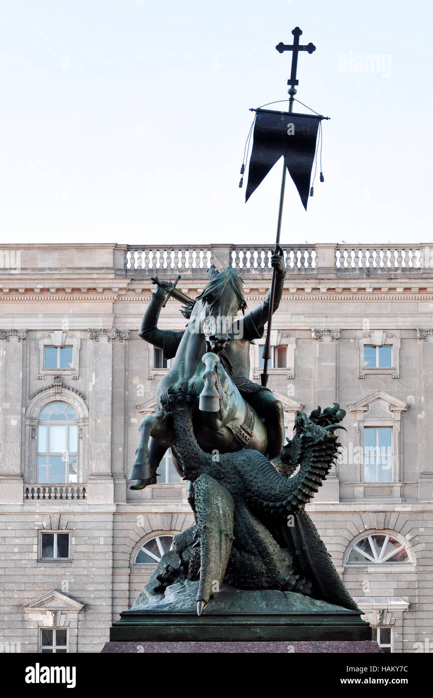 Statue horse in vienna austria hires stock photography and images Alamy