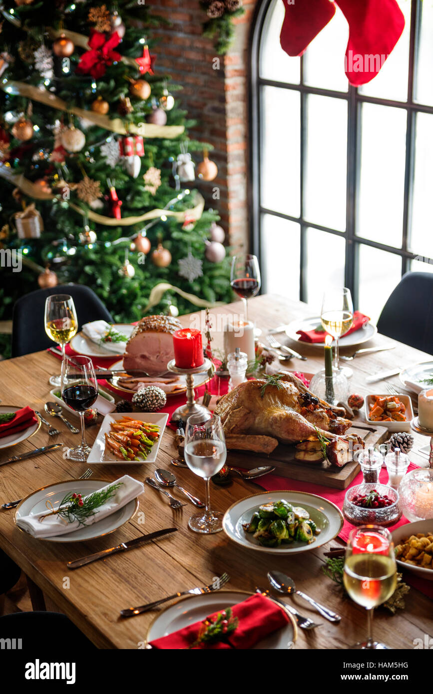 Christmas Family Dinner Table Concept Stock Photo - Alamy