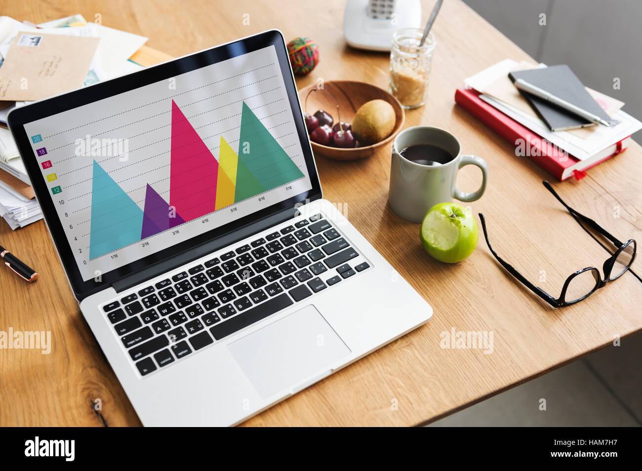 Improvement graph diagram hi-res stock photography and images - Alamy