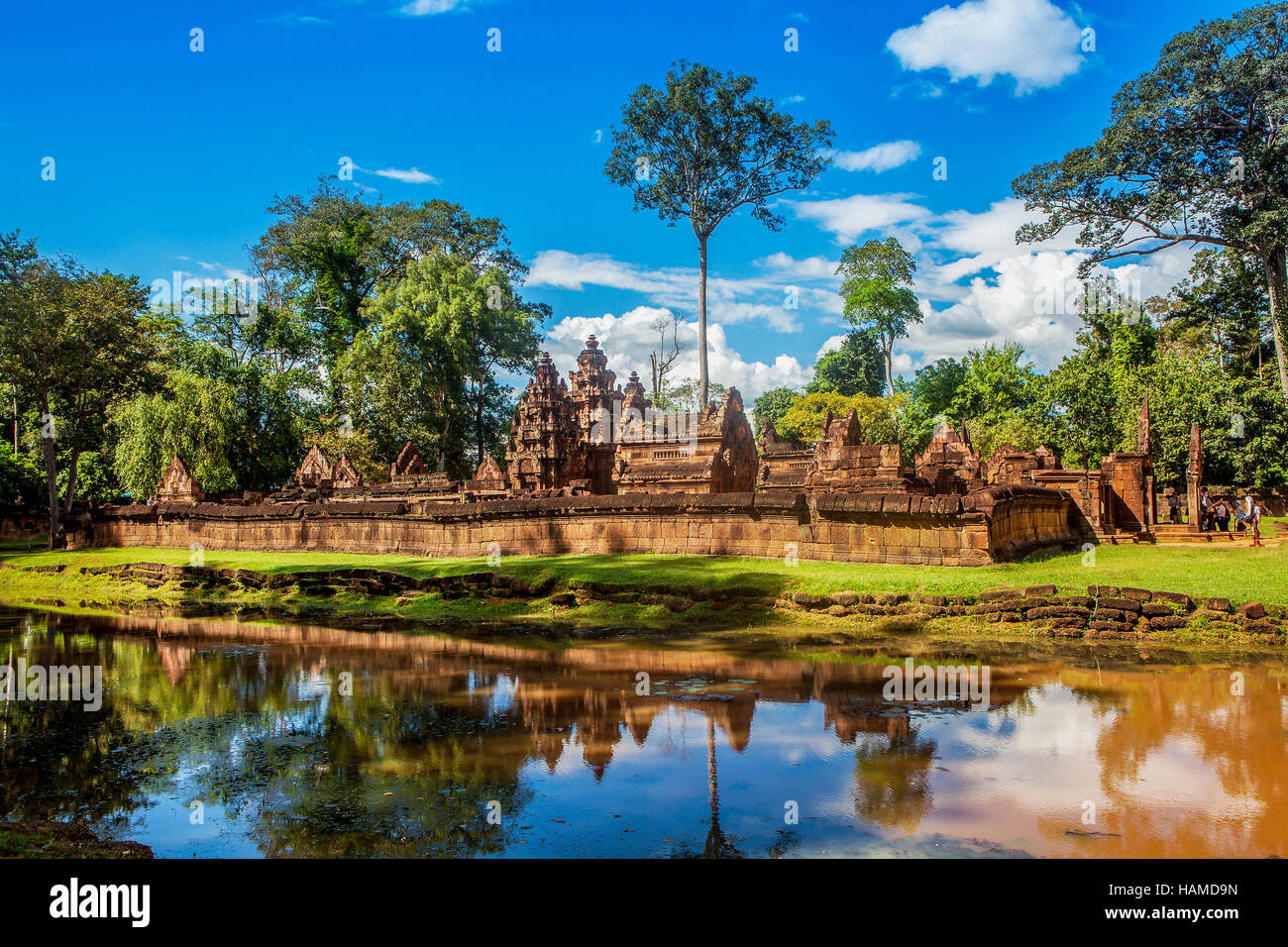 Exterior of the ancient red sandstone Hindu Khmer Buddhist temple at Banteay Srei, Kingdom of Cambodia. Stock Photo