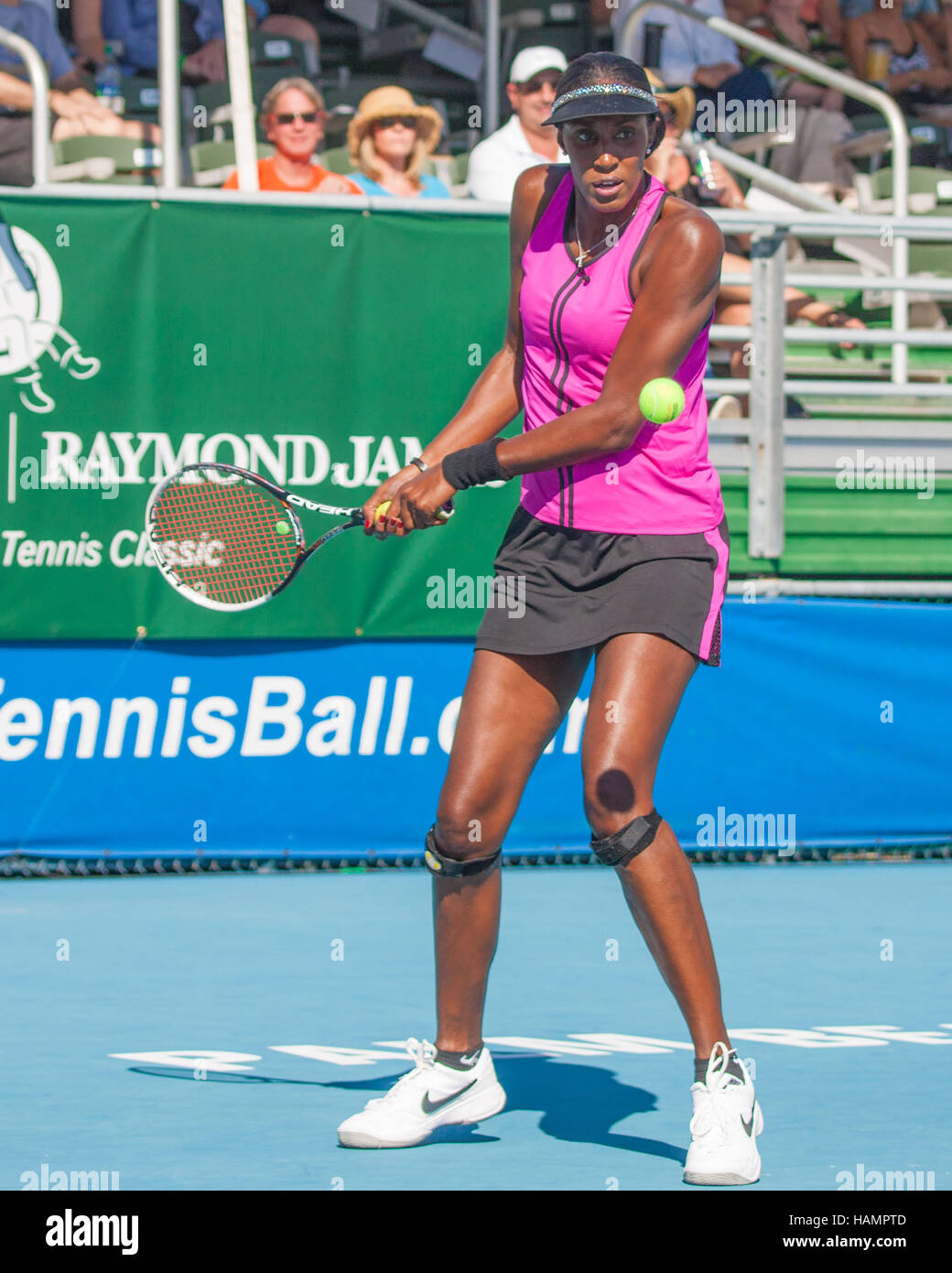 Lisa leslie and wnba hi-res stock photography and images - Alamy