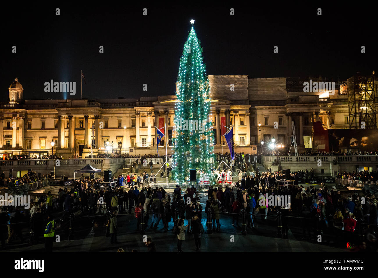 London, UK. 1st December, 2016. Annual traditional lighting up of Trafalgar Square Christmas Tree Credit:  Guy Corbishley/Alamy Live News Stock Photo