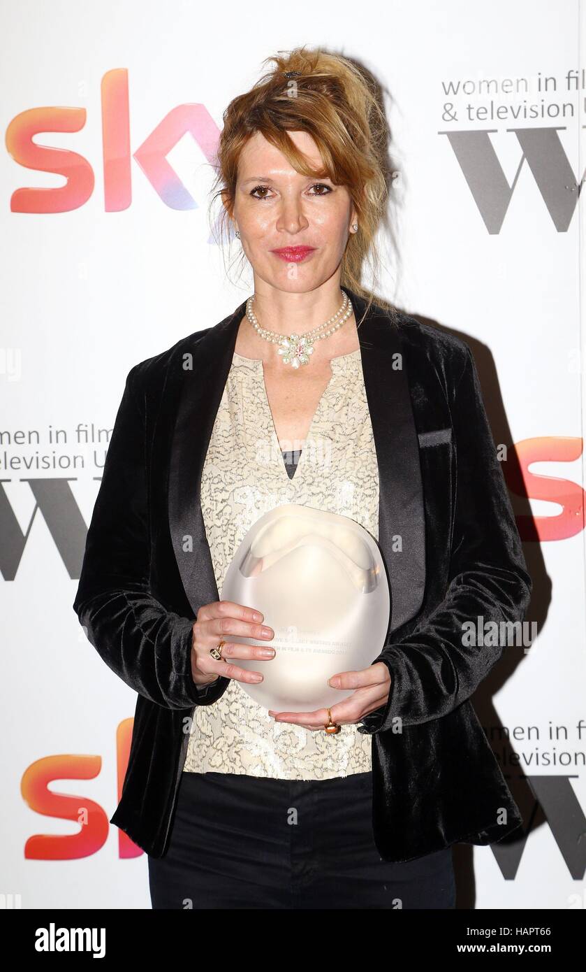 Julia davis hi-res stock photography and images - Alamy