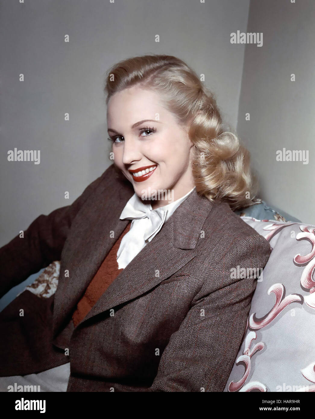 Virginia Mayo Stock Photos & Virginia Mayo Stock Images - Alamy