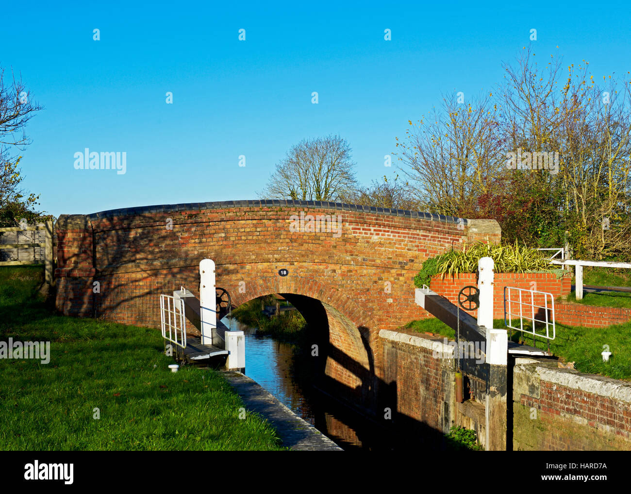 Bridge and Maunsel Lock, Bridgwater and Taunton Canal, Somerset