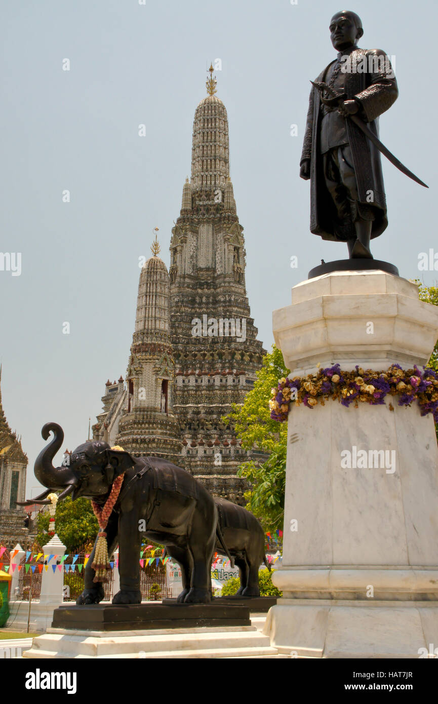 Elephant statue monument symbol Thailand Stock Photo