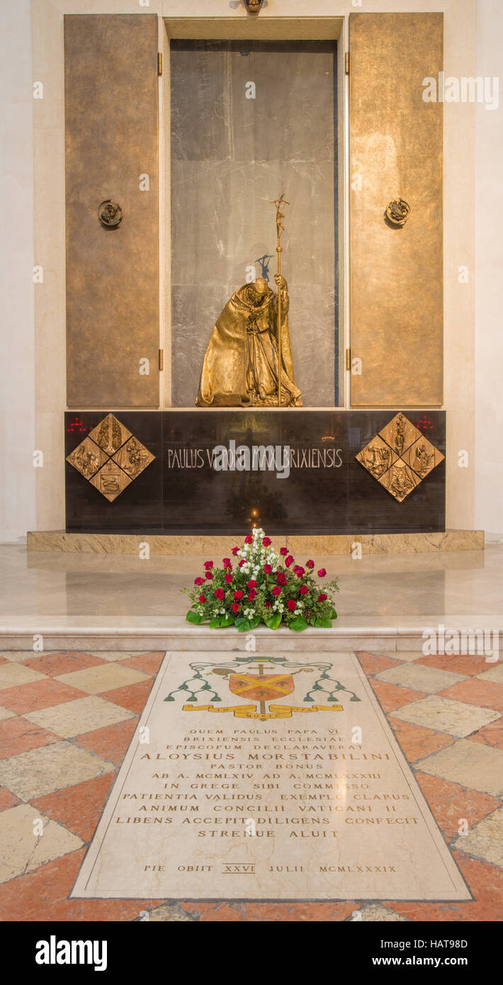 BRESCIA, ITALY - MAY 22, 2016: The statue of memorial of Pope Paul VI from Bresicia (Giovani Battista Montini) in Duomo Nuovo by Lello Scorzelli Stock Photo