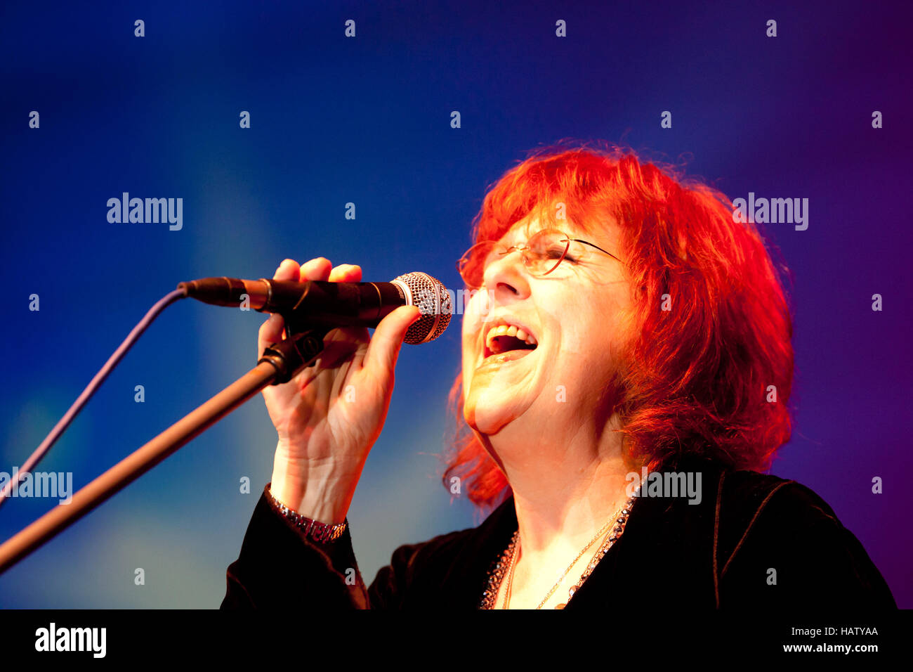 maggie-reilly-high-resolution-stock-photography-and-images-alamy