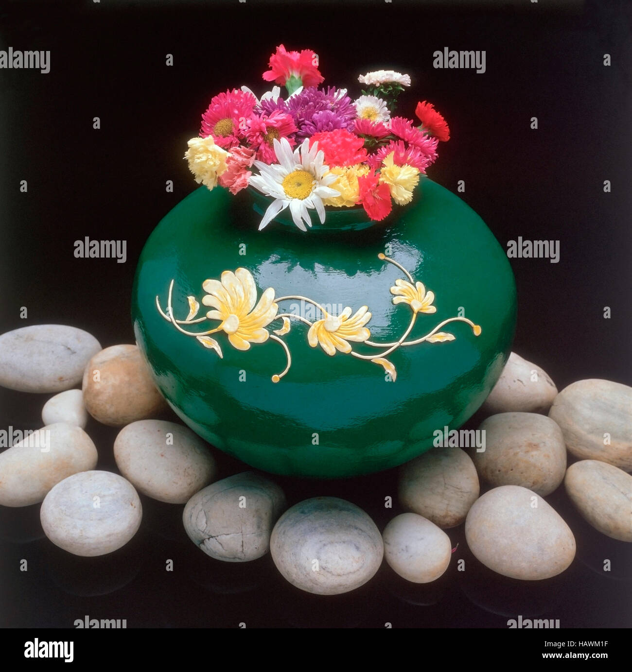 Pots arrangement hires stock photography and images Alamy