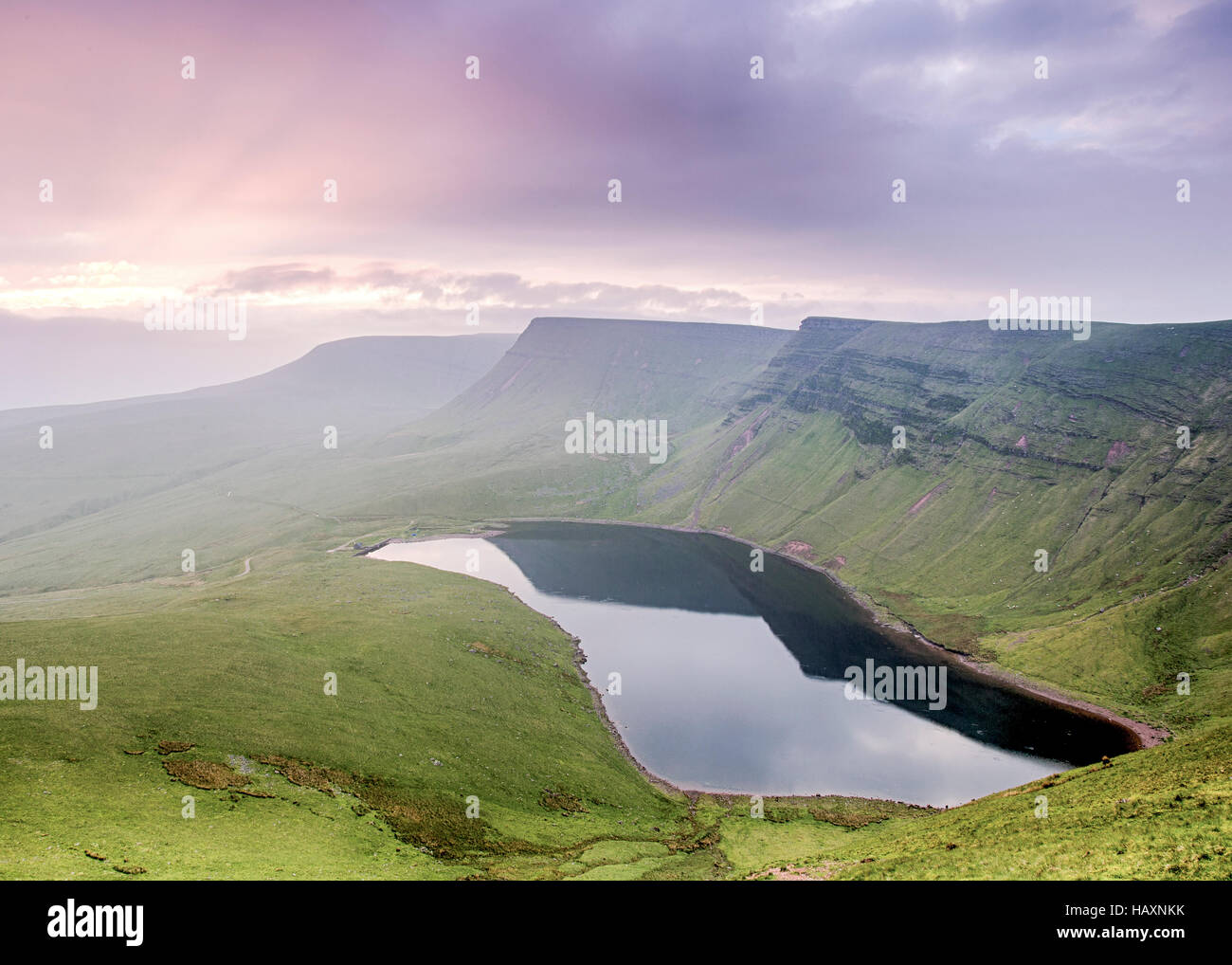 Llyn Y Fan Fach Stock Photo Alamy llyn-y-fan-fach-stock-photo-alamy