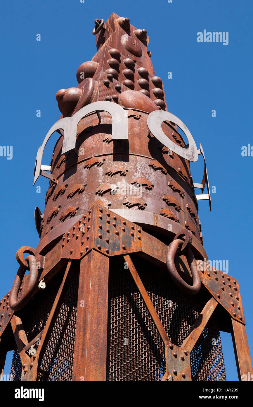 Usa native american indian sculpture hi-res stock photography and ...