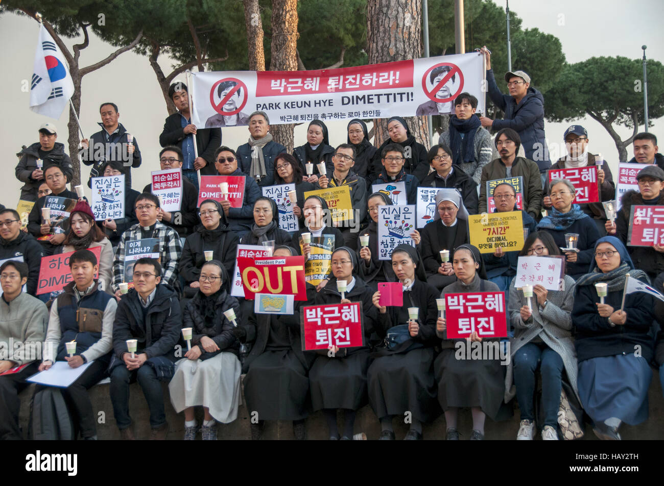 Rome, Italy. 03rd Dec, 2016. Protest of Korean demonstrators in Venezia square in Rome to demand the resignation of the President of South Korea Park Geun-hye. © Patrizia Cortellessa/Pacific Press/Alamy Live News Stock Photo