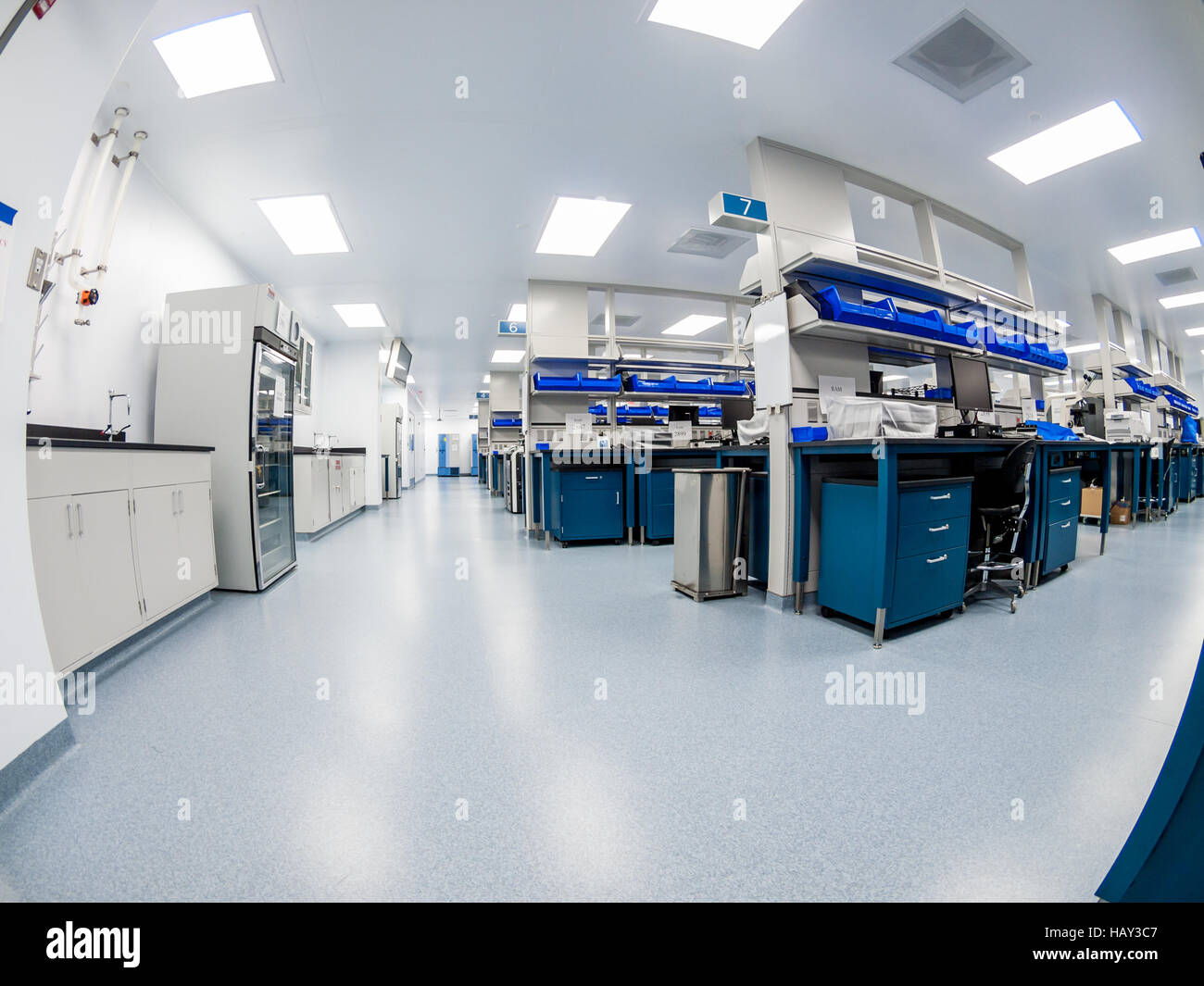Cellular Immunotherapy QC Lab Stock Photo - Alamy