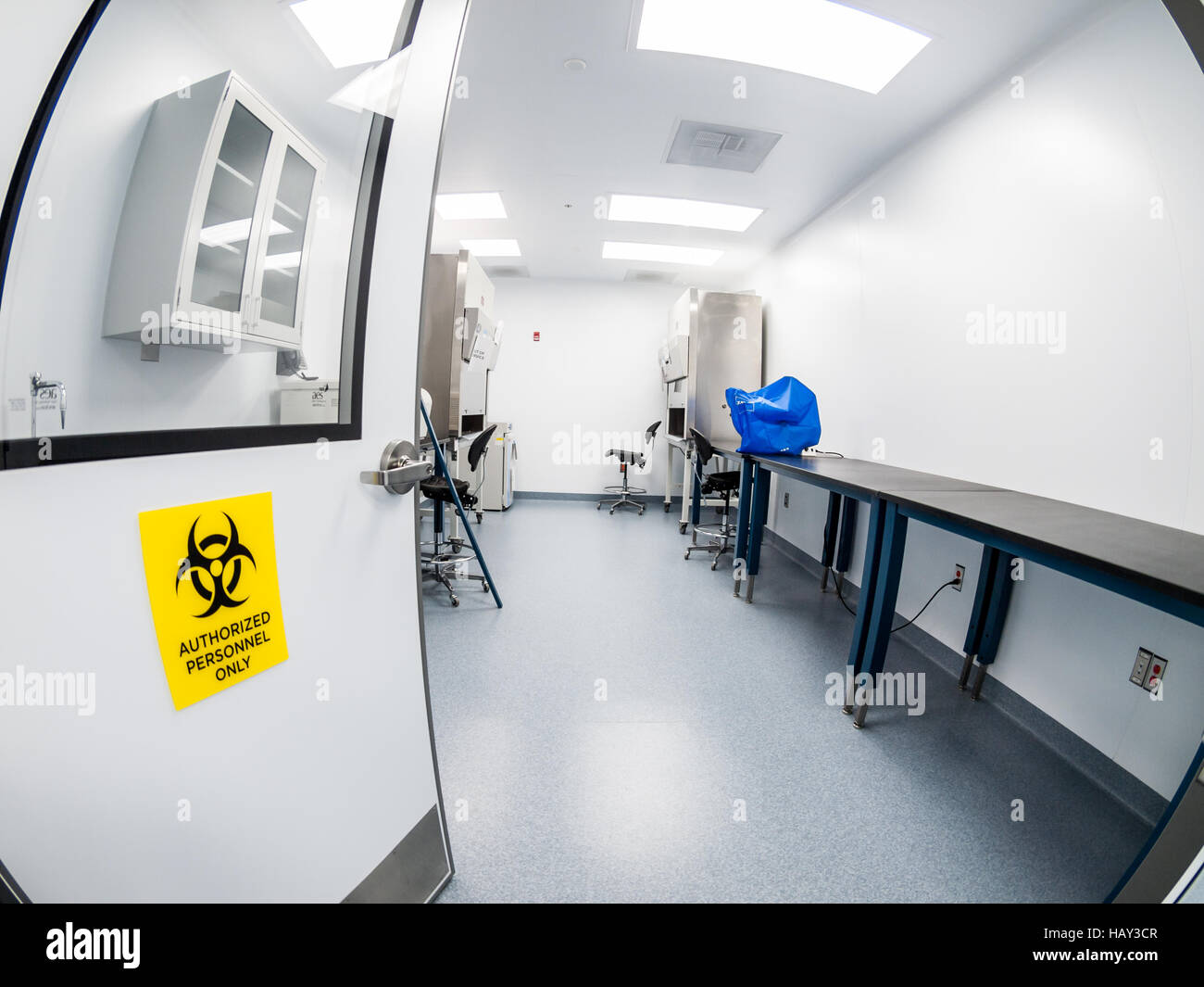 Qc lab laboratory quality hires stock photography and images Alamy