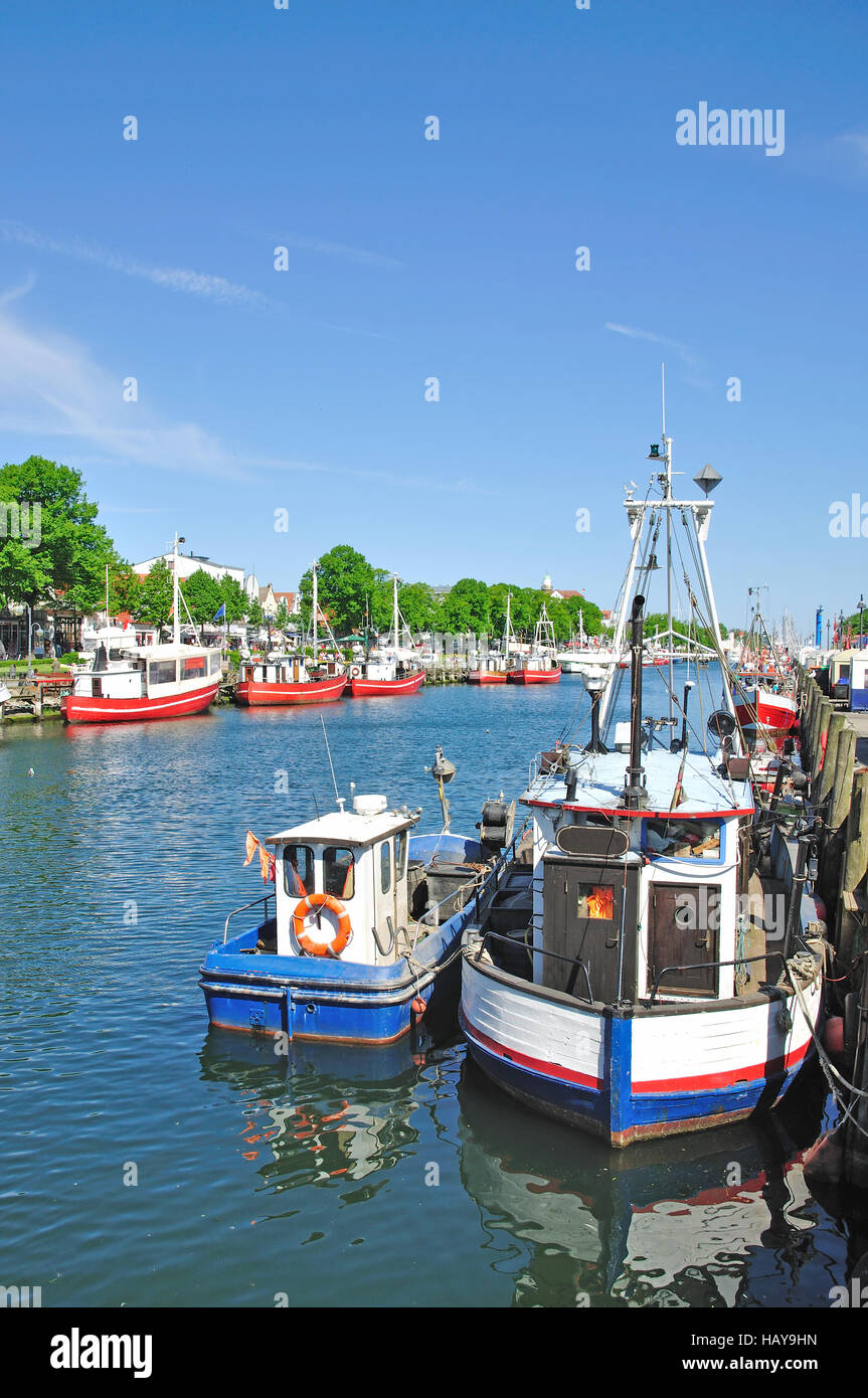 AM STROM UND ALEXANDRINENSTRA E IN WARNEM NDE visual data 2