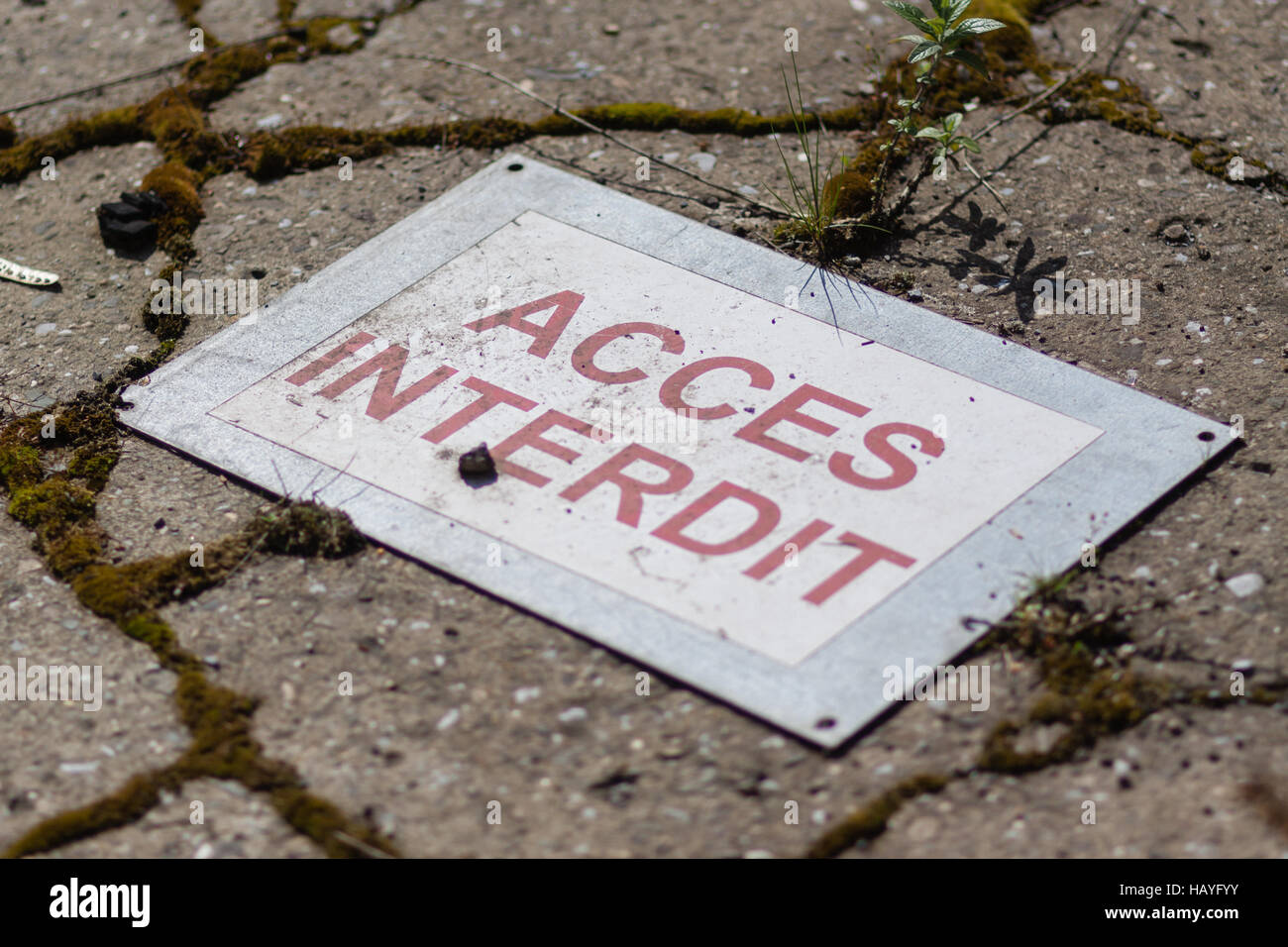 No entry unauthorized persons sign hi-res stock photography and images ...