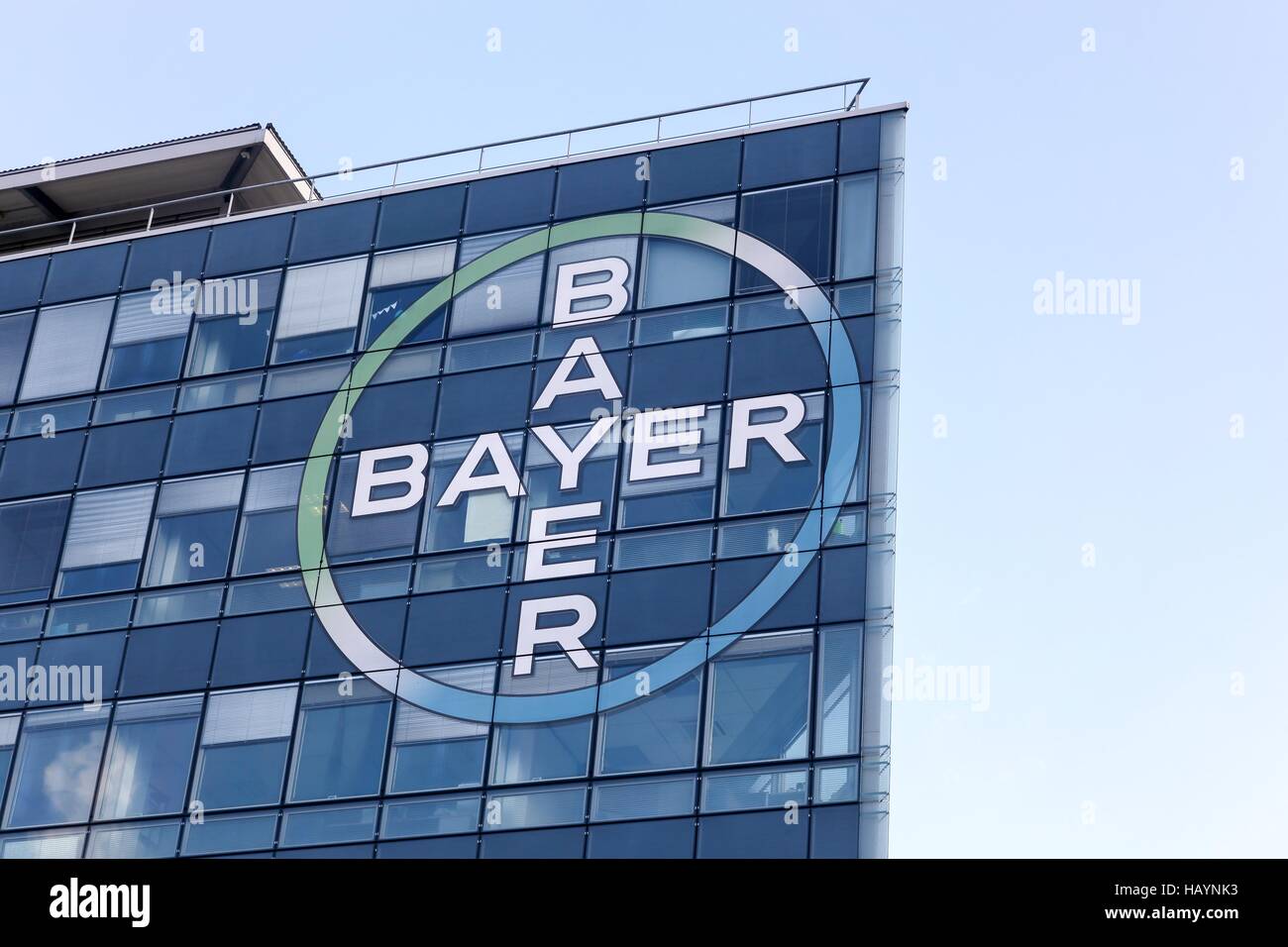 Bayer logo bayer logo hi-res stock photography and images - Alamy
