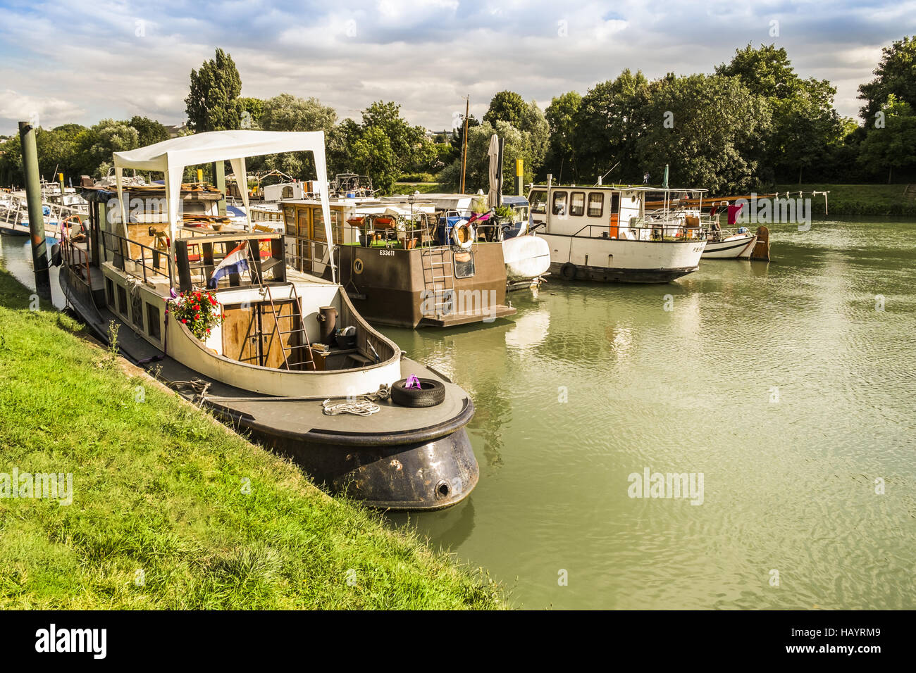 houseboats on river marne Stock Photo