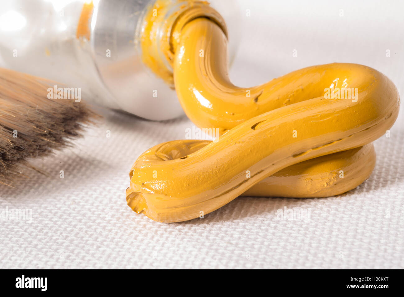 Yellow Ochre Oil Paint from Tube Stock Photo Alamy