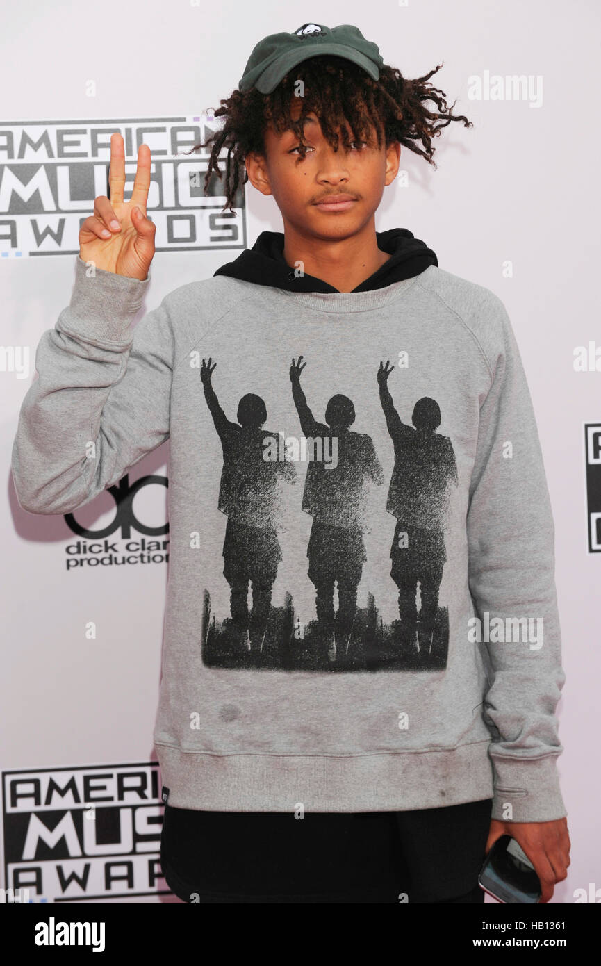 jaden-smith-arrives-for-the-american-music-awards-at-nokia-theatre-l-a