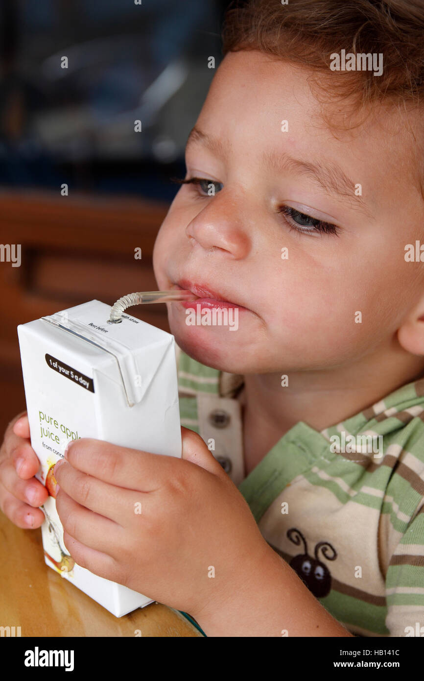 Juice carton straw hires stock photography and images Alamy