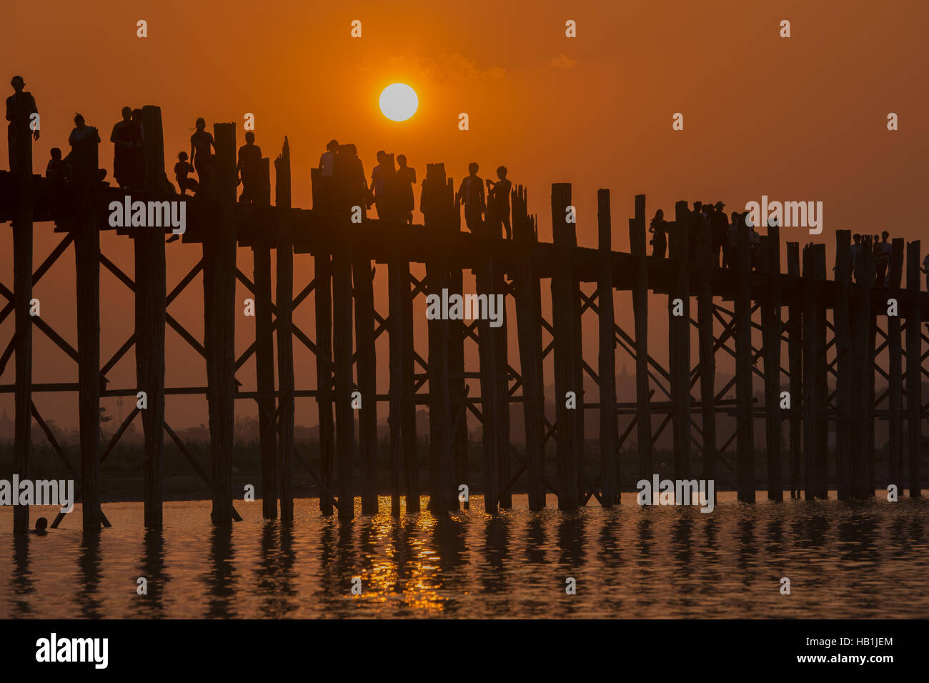 ASIA MYANMAR MANDALAY AMARAPURA U BEIN BRIDGE Stock Photo - Alamy