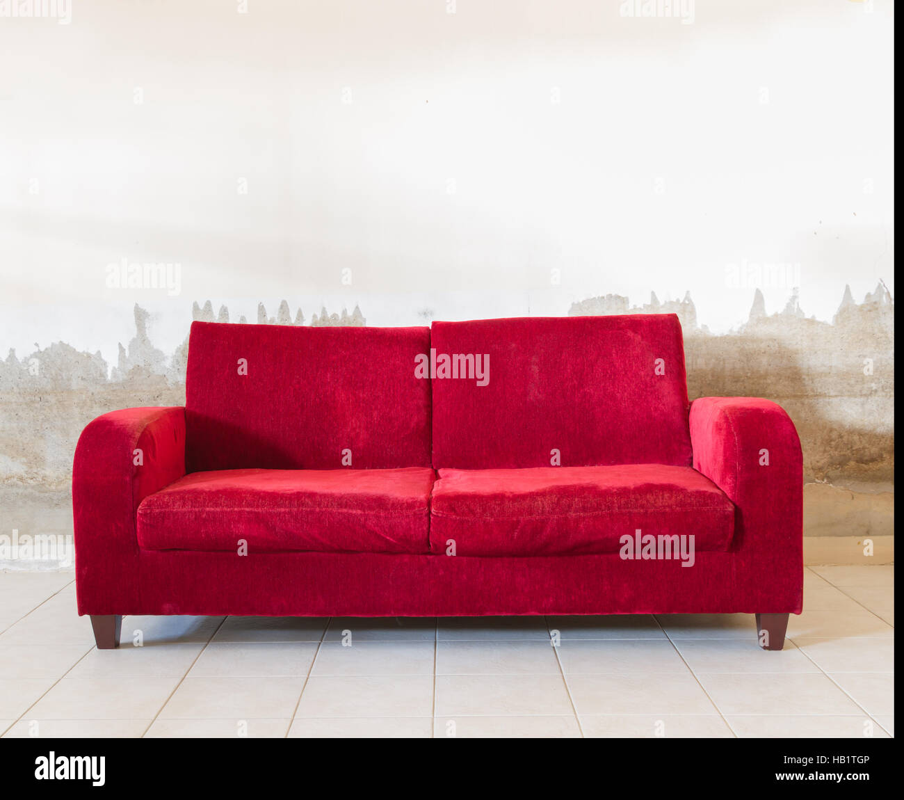 Velvet divan cushion hires stock photography and images Alamy