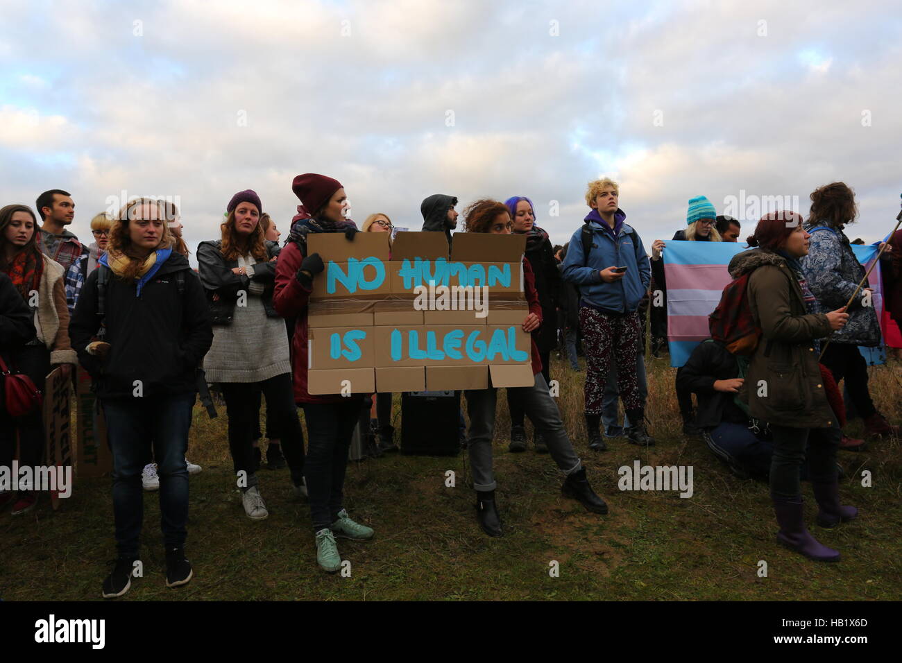 Yarls Wood Detention Centre, Bedford, UK. 3rd December, 2016. Nearly 2000 demonstrators protest at the fence of the centre, calling for Yarls Wood Detention Centre to be closed down. Penelope Barritt/Alamy Live News Stock Photo