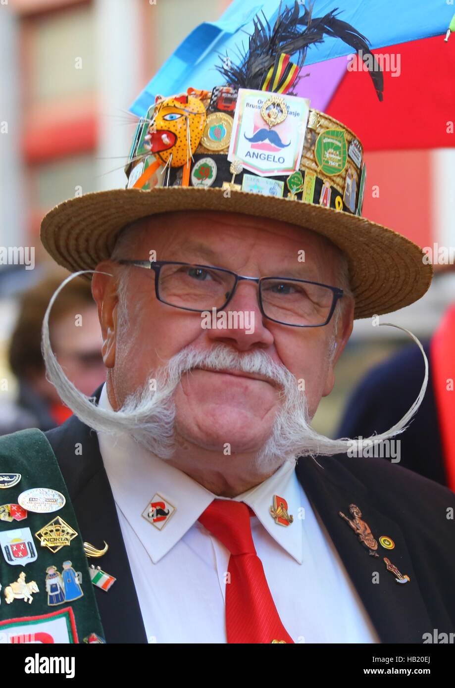 Brussels, Belgium. 3rd Dec, 2016. A man participates in the Saint-Nicolas Parade in Brussels, Belgium, Dec. 3, 2016. Saint-Nicolas, who is one of the sources of the popular Christmas icon of Santa Claus, is celebrated annually on the Saint Nicholas Day. Credit:  Gong Bing/Xinhua/Alamy Live News Stock Photo