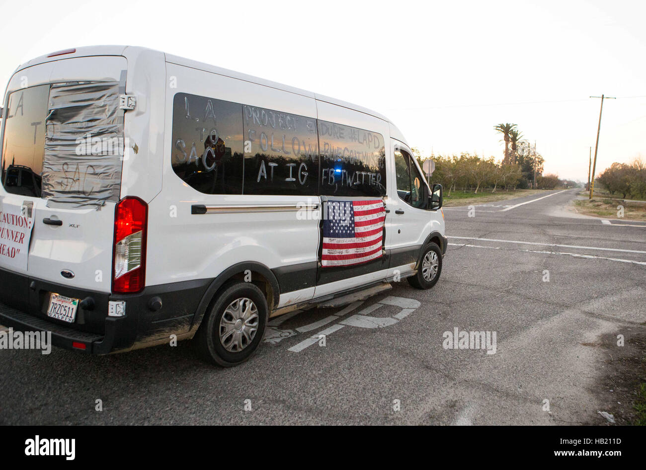 Turlock, CA, USA. 3rd Dec, 2016. One of the many chase vehicles following Los Angeles Police Officer Kristina Tudor as she runs through Merced County and into Stanislaus County Saturday Dec. 3rd 2016 evening on her and Officer Joe Cirrito 420 mile run to Sacramento California from Los Angeles. The run is to raise awareness, funds and to honor the officers killed in the line of duty. Along with the families of officers killed in the line of duty. © Marty Bicek/ZUMA Wire/Alamy Live News Stock Photo