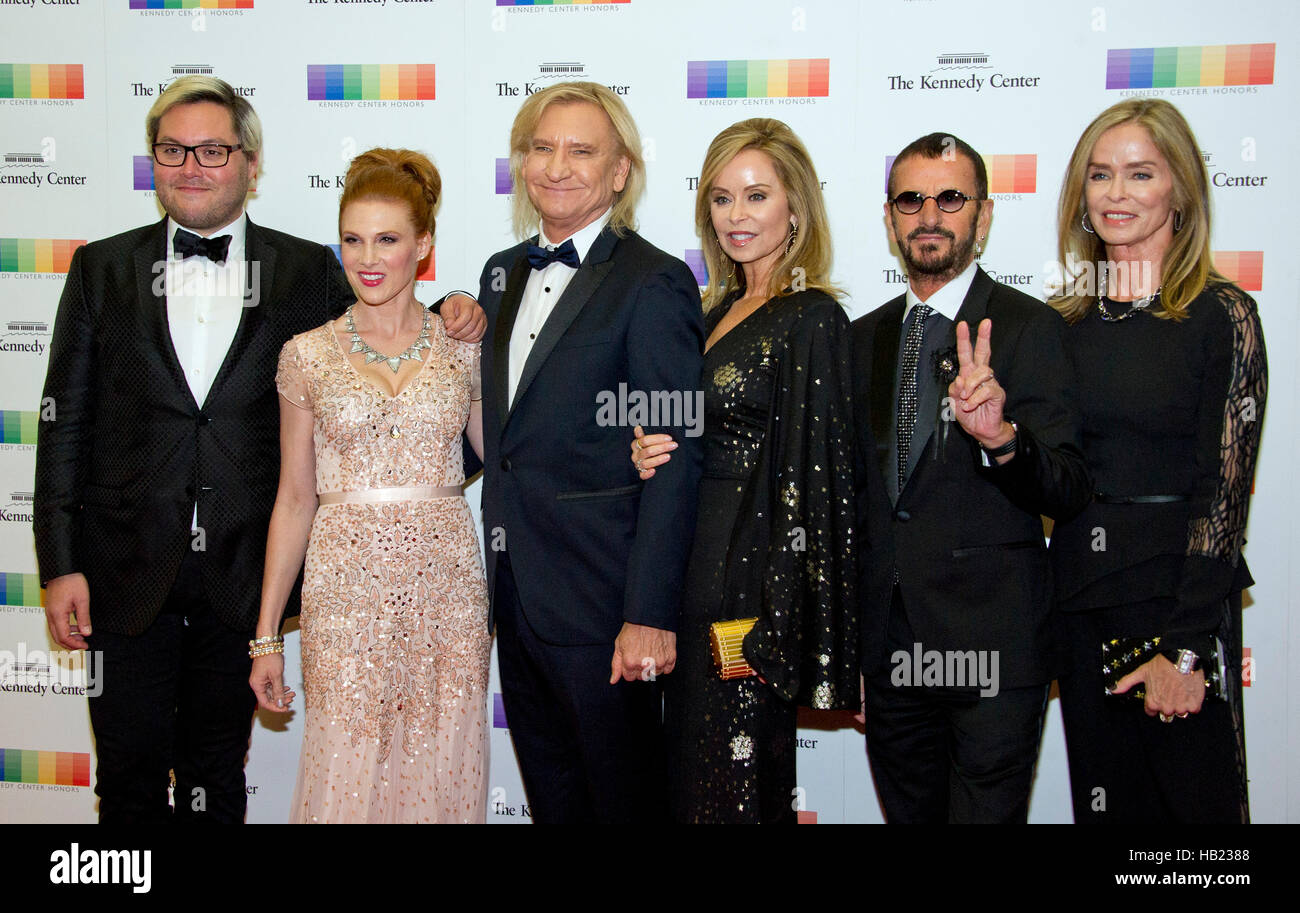 Joe walsh wife marjorie arrive hires stock photography and images Alamy