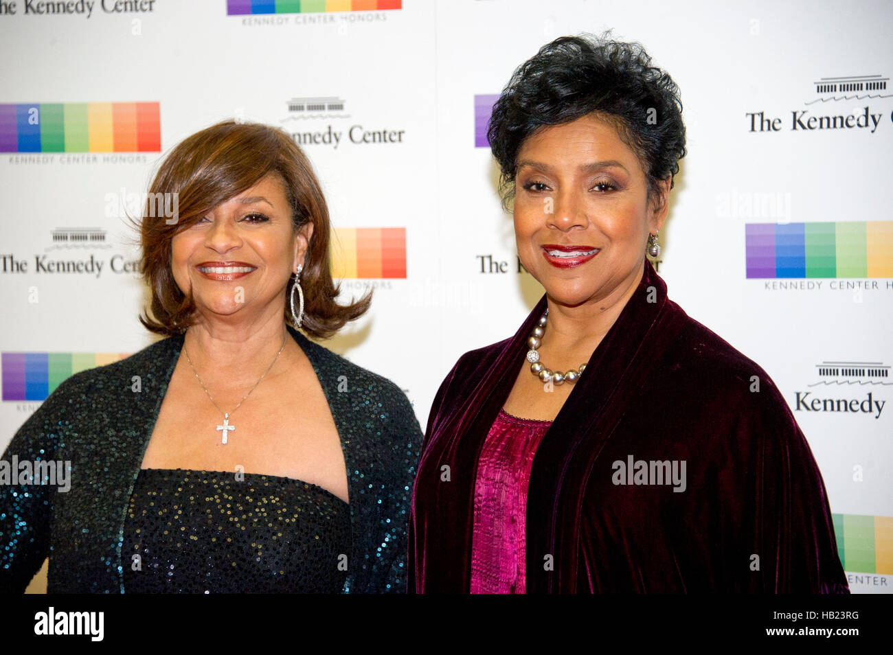 Washington DC, USA. 3rd Dec, 2016. Actress Debbie Allen and her sister, Phylicia Rashad arrive for the formal Artist's Dinner honoring the recipients of the 39th Annual Kennedy Center Honors hosted by United States Secretary of State John F. Kerry at the U.S. Department of State in Washington, DC on Saturday, December 3, 2016. The 2016 honorees are: Argentine pianist Martha Argerich; rock band the Eagles; screen and stage actor Al Pacino; gospel and blues singer Mavis Staples; and musician James Taylor. Credit:  MediaPunch Inc/Alamy Live News Stock Photo