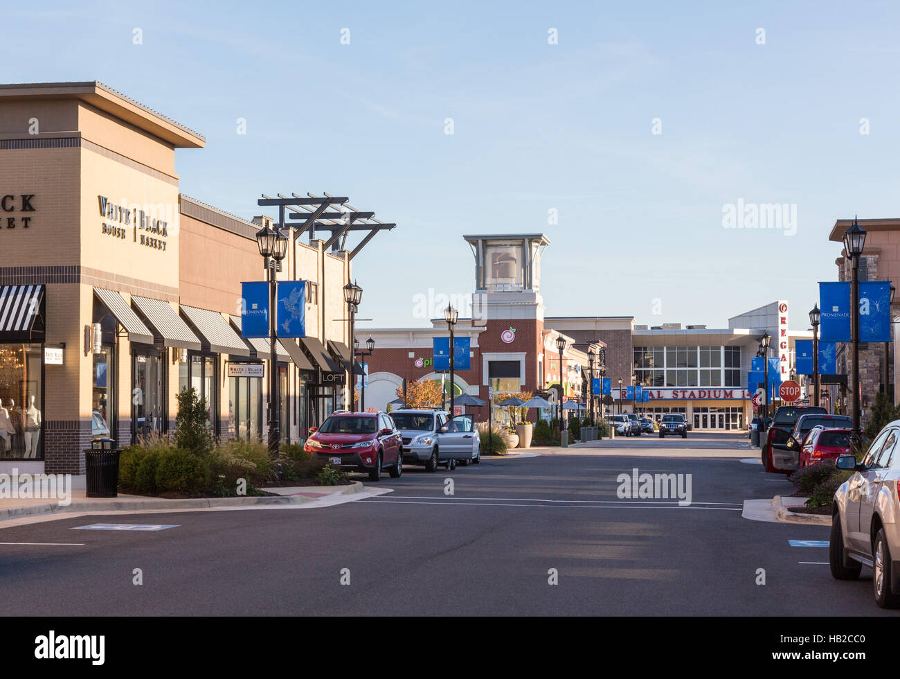 Super Target store / superstore / hypermarket in Virginia Gateway Shopping  Center, Gainesville, Virginia, USA Stock Photo - Alamy