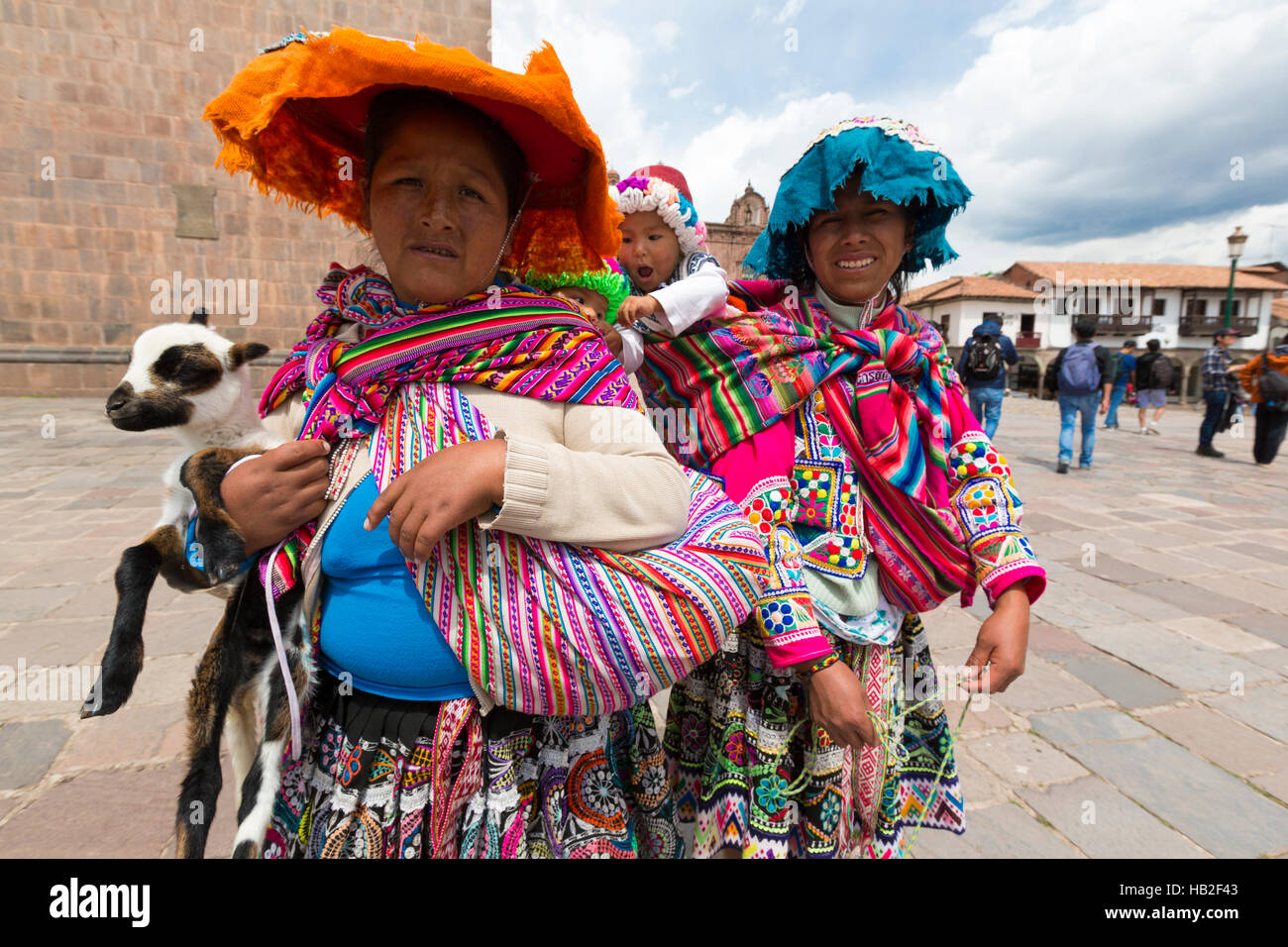 Peruvian Indian women in traditional clothes, Cusco Stock Photo