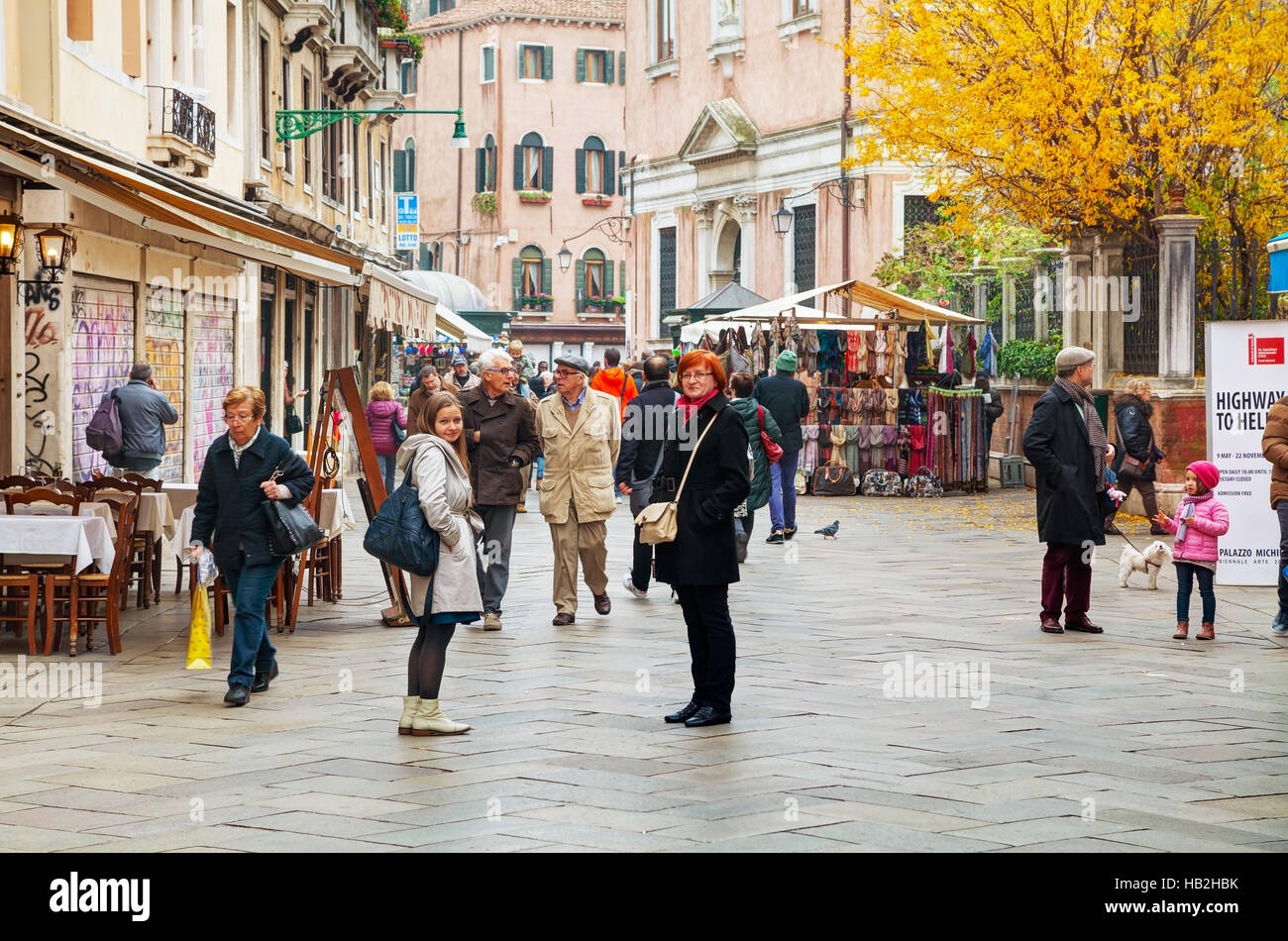 Crowded with tourists Nuova street in Venice Stock Photo