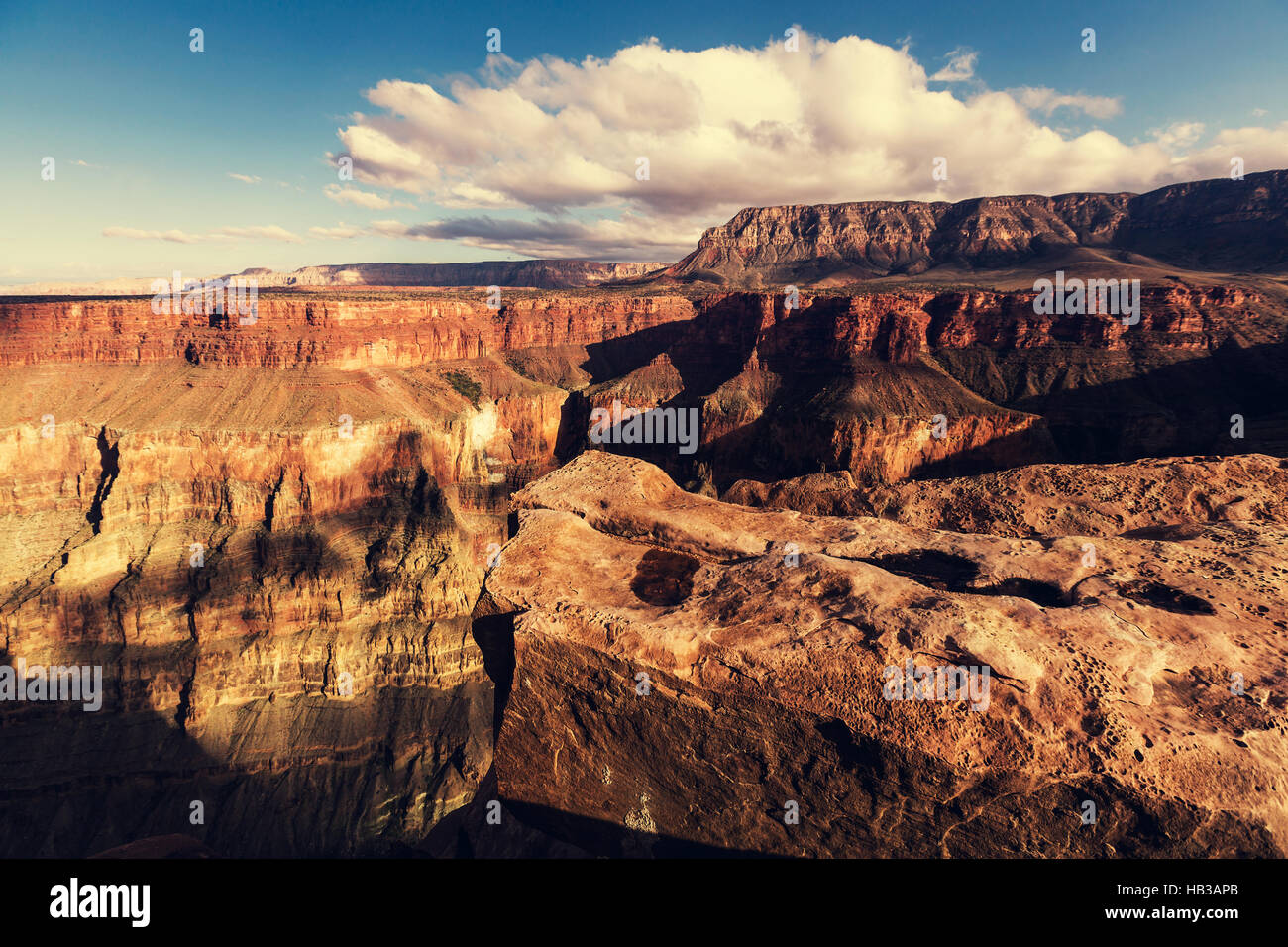 Rainbow at the grand canyon hi-res stock photography and images - Alamy