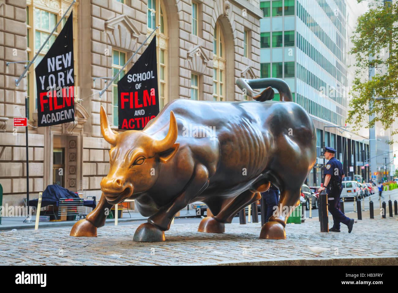 Charging Bull sculpture in New York City Stock Photo