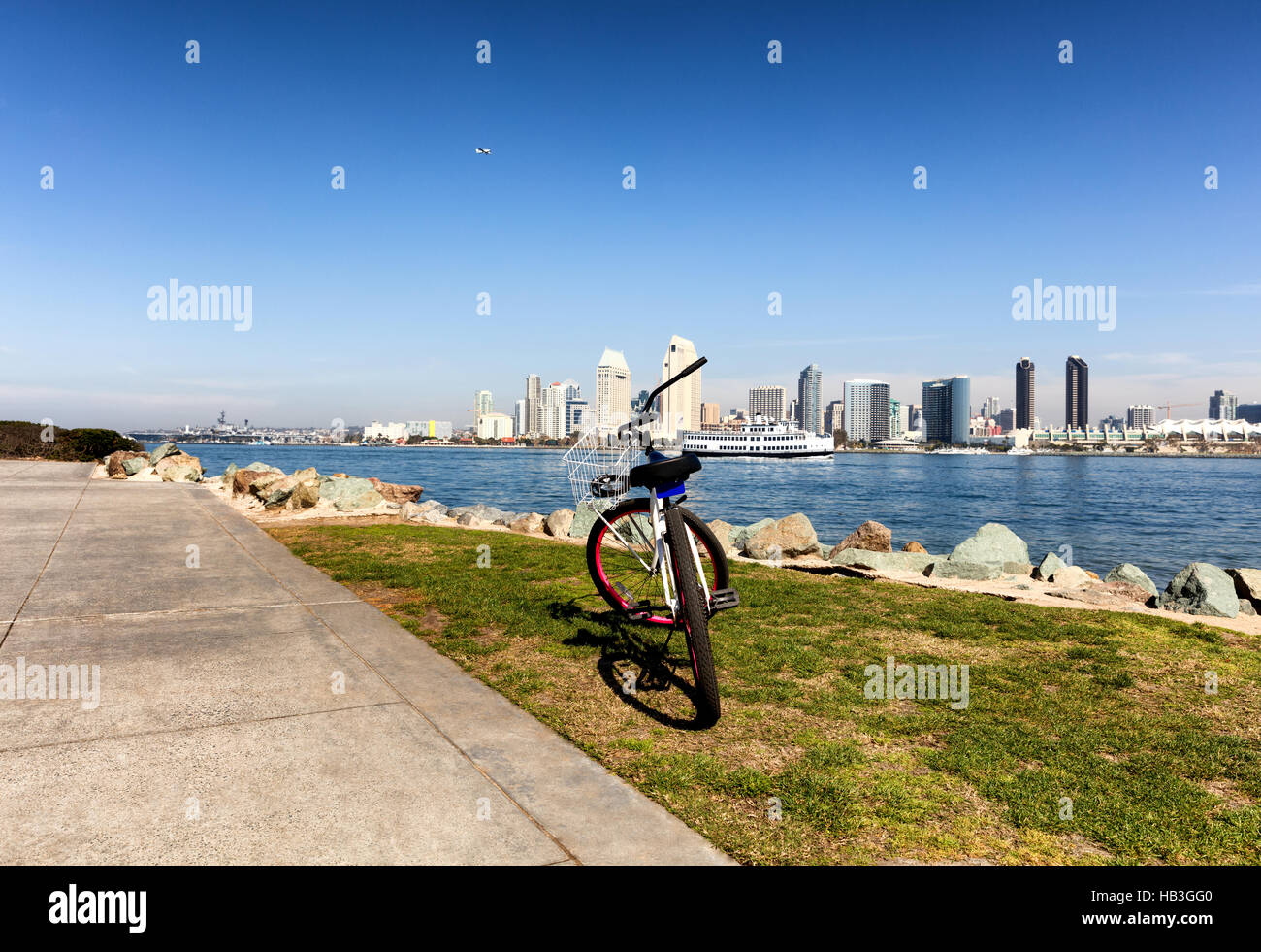 Bicycle with San Diego skyline - Bicycle With San Diego Skyline From The Bay HB3GG0 