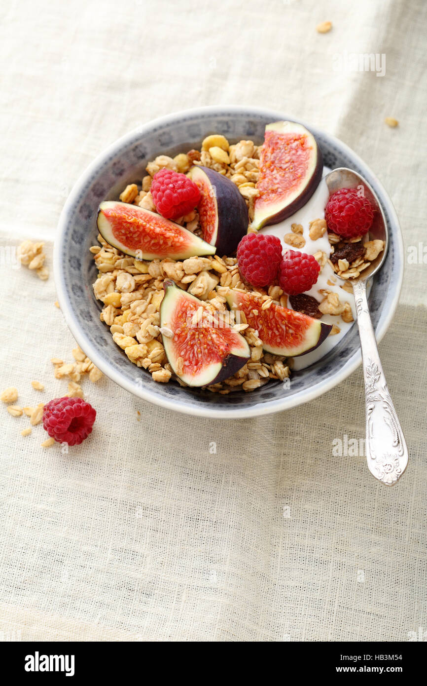 Breakfast bowl with fruits and yoghurt, food healthy Stock Photo