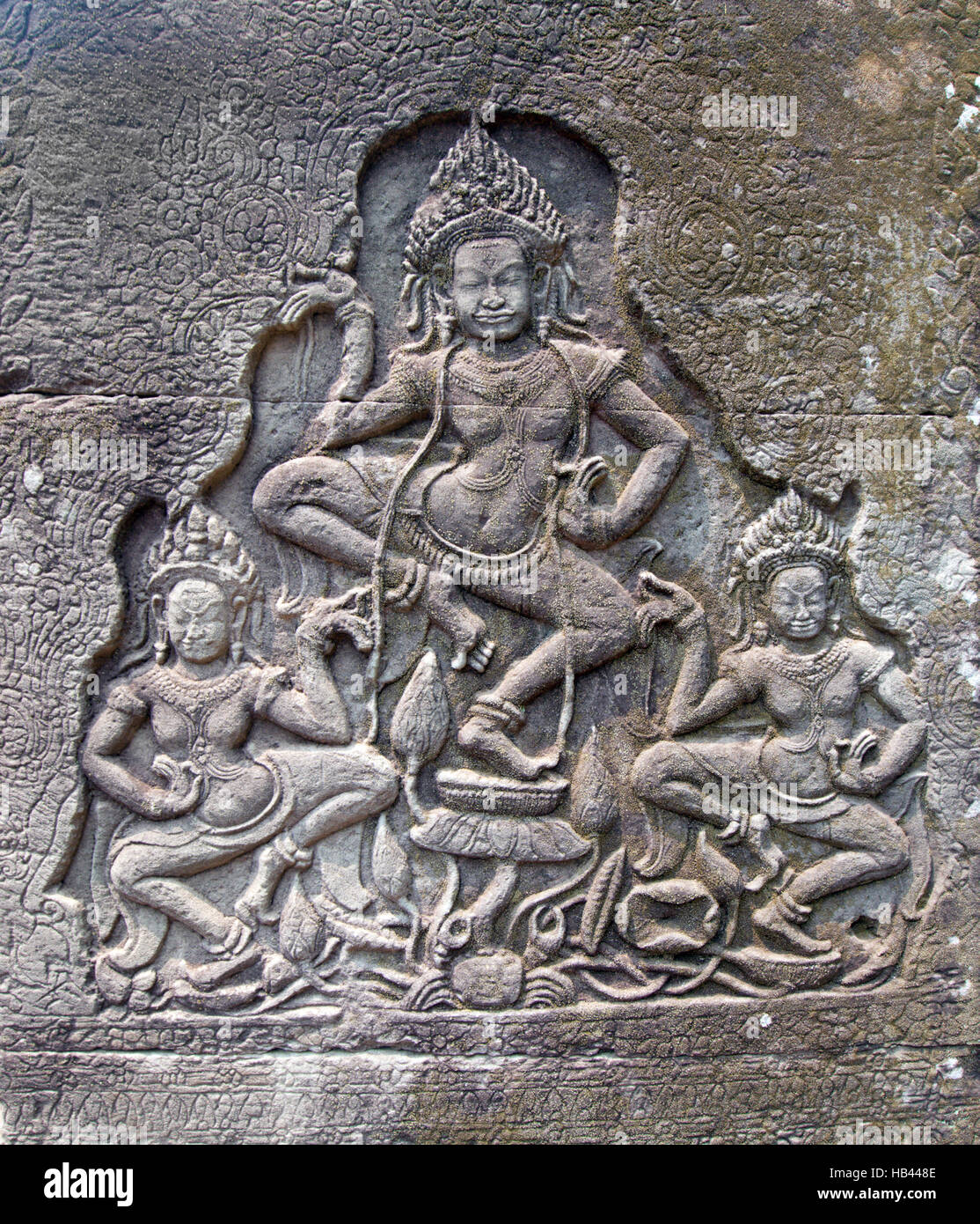 detail of stone carvings in angkor wat Stock Photo Alamy