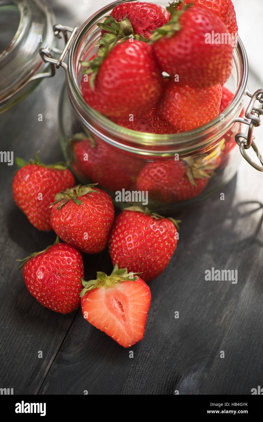 Fresh ripe strawberry hi-res stock photography and images - Alamy