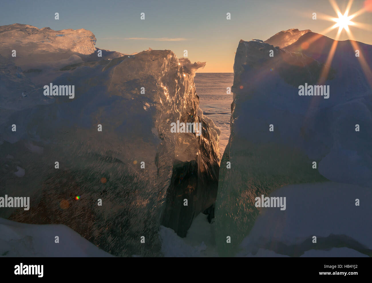 Setting sun through coastal hi-res stock photography and images - Alamy