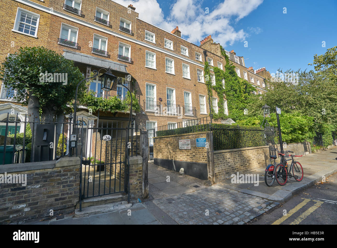 Cheyne walk, Chelsea embankment Stock Photo